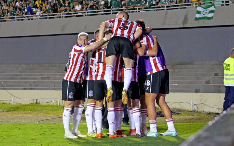 ¿Por qué motivo Estudiantes inicia el torneo? 