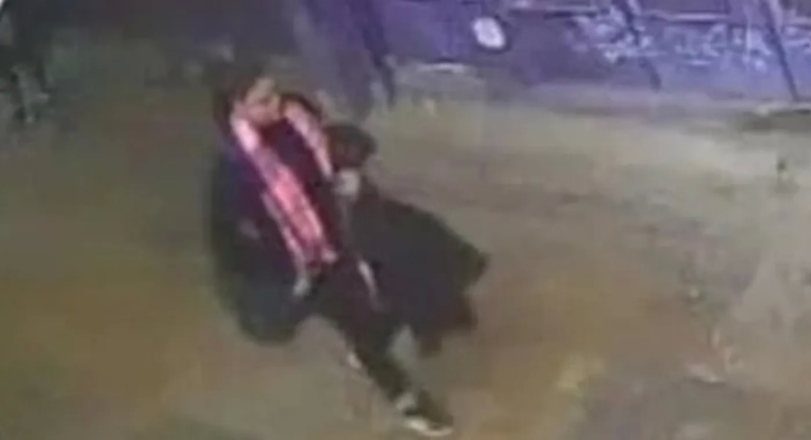 Revelaron una foto de la adolescente desaparecida en La Plata registrada por las cámaras de seguridad: ”Así estaba vestida”