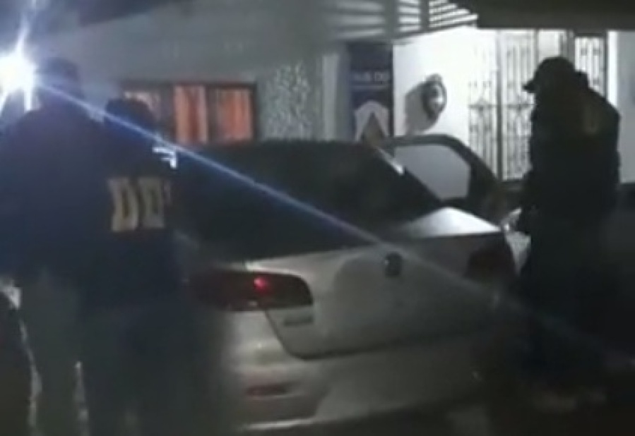 Les desarmaron el negocio: robaban casas en Villa Elisa, vendían las cosas por redes y los detuvieron