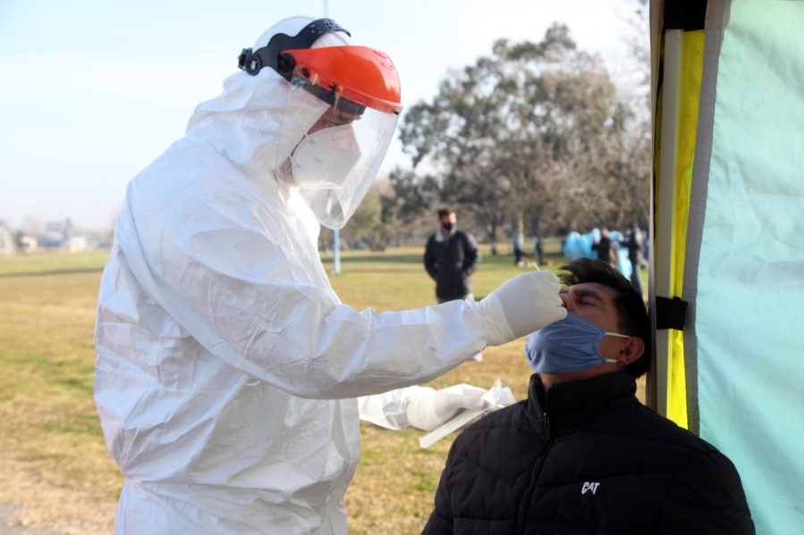 Intensifican operativos de prevención del COVID-19 en los barrios platenses: en el Savoia hubo 3 positivos