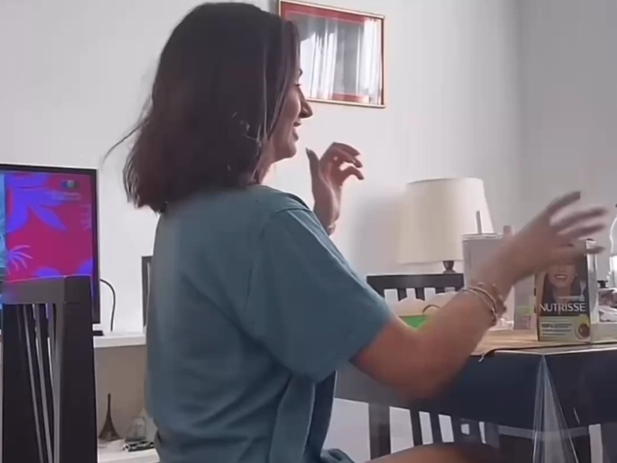 Un joven le reprochó a su novia por seguir usando la remera de su ex: ”¿La tengo que tirar? Es herencia”