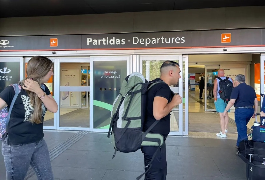 Los gastos en dólares con tarjetas de crédito se dispararon un 470% en el último año