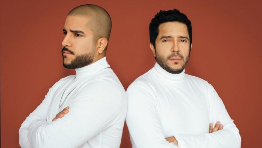 Cali y el Dandee nos presentan ”Por ella”