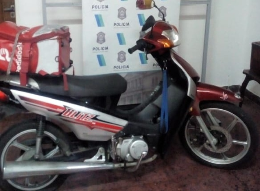 Detuvieron a un chico de 15 años por circular con una moto robada en La Plata