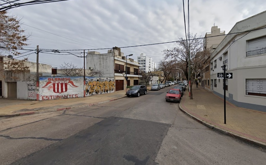 Hallaron muerta a una mujer en su casa de La Plata e investigan lo que sucedió