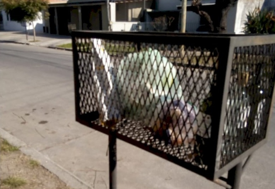Vecinos de San Carlos advirtieron: ”Si no levantan la basura, vamos a dejar de pagar impuestos”
