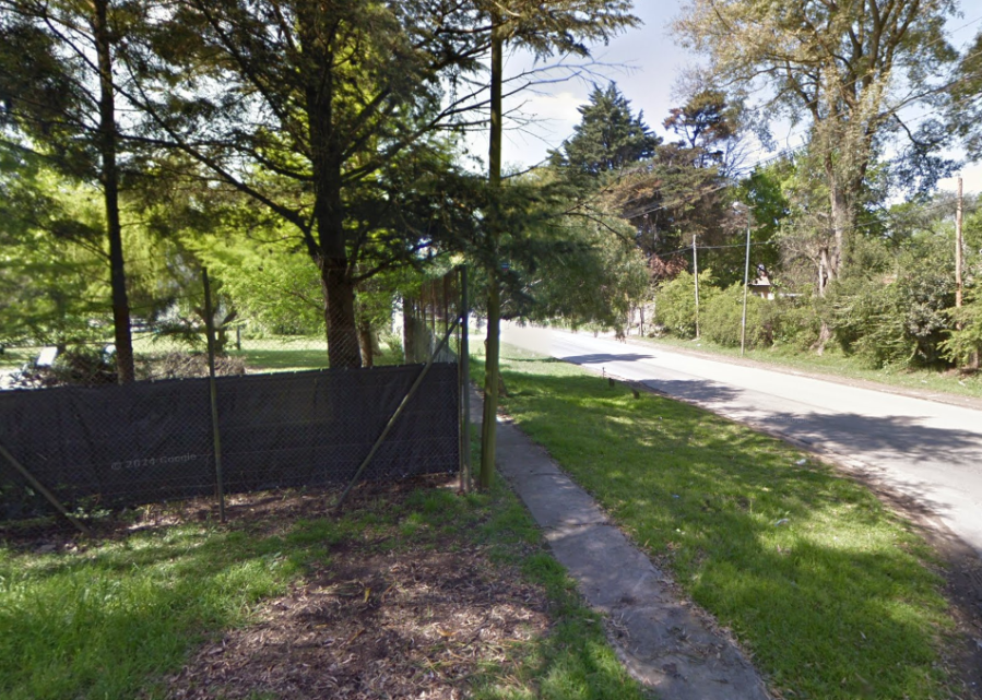 Encapuchados simularon una escena de fusilamiento a una familia de Villa Elisa cuando estaban por cenar