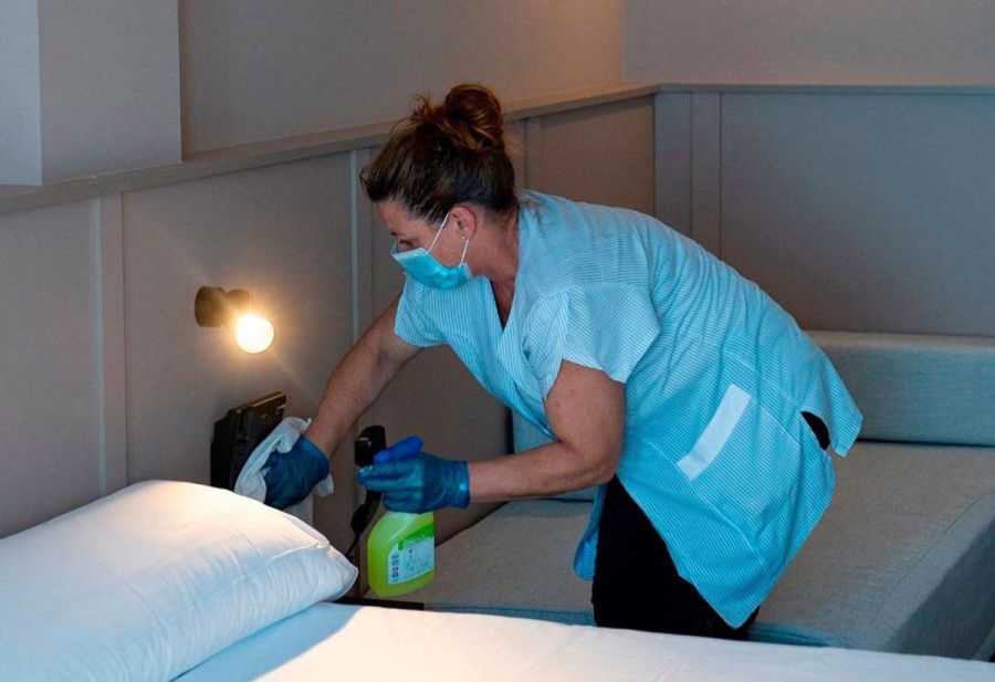 Oficializaron la suba del 42% para el personal doméstico: así quedará el valor de la hora para cada categoría