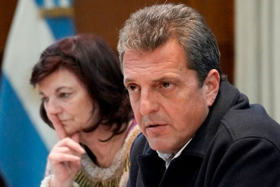 Jubilados, trabajadores y pymes: Massa analizó con su equipo las medidas que se anunciarán desde hoy