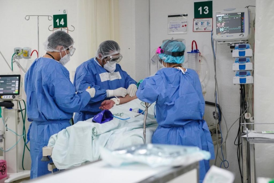 Advierten que cada vez más familias dejan la medicina prepaga y podría generar un colapso en el sistema público