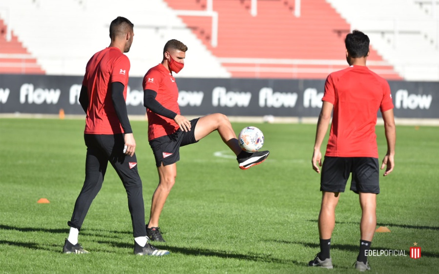Estudiantes hace fútbol en UNO sin la presencia de Leo Godoy