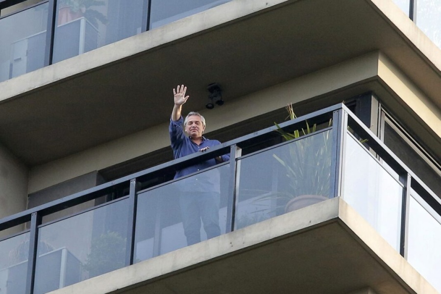 Allanaron el departamento de Alberto Fernández