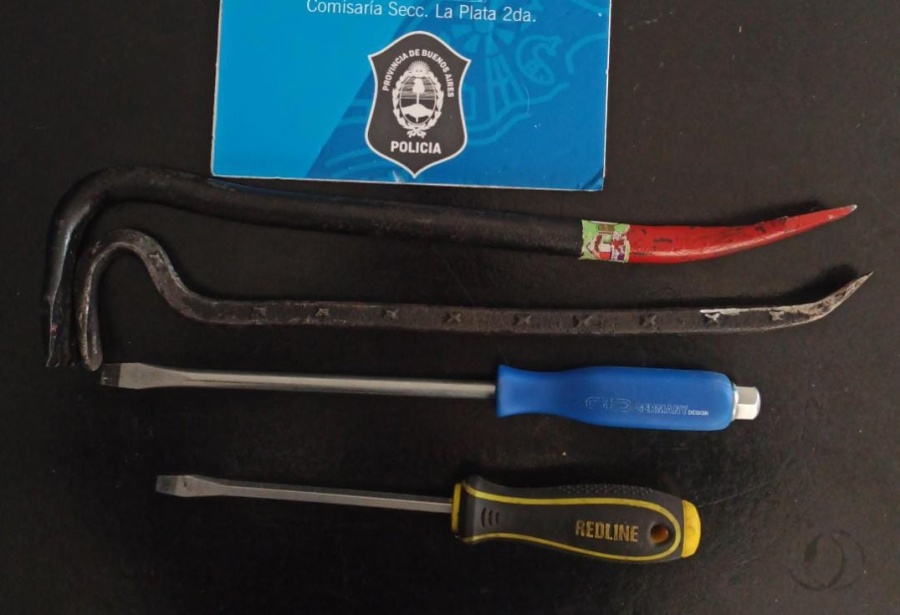 Delincuentes armados asaltaron a una jubilada en su casa de barrio Hipódromo