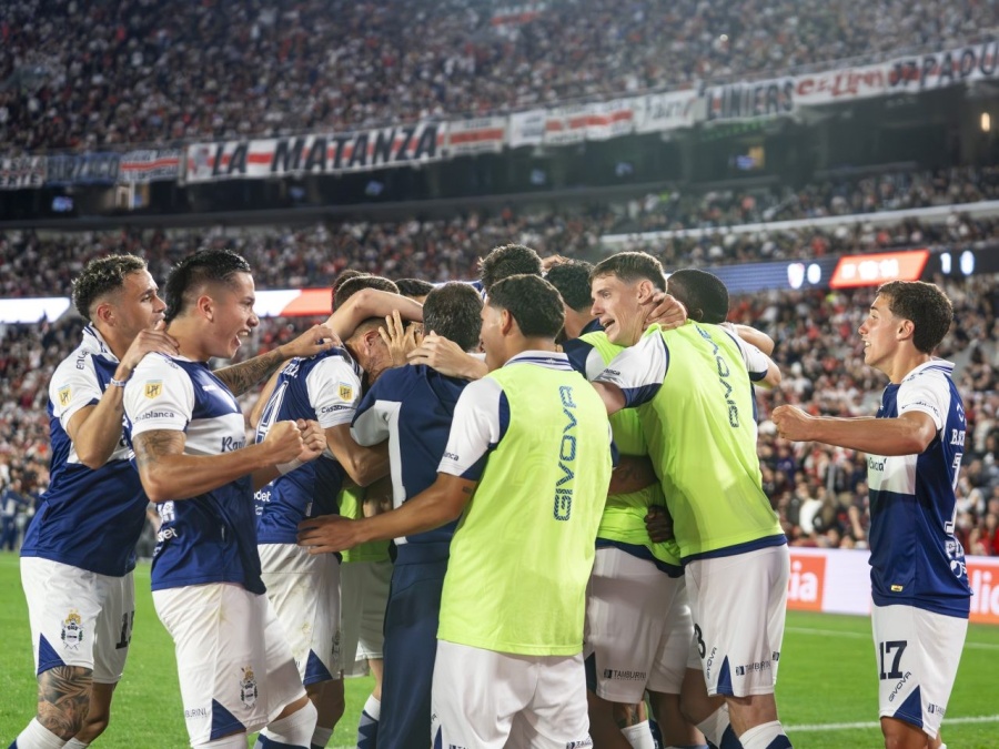 Un referente de Gimnasia rompió el silencio y disparó contra el sistema: ”Ensucian nuestro fútbol”