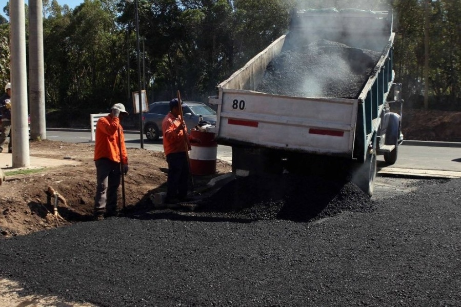 El municipio detalló todos los cortes y desvíos programados por obras en La Plata para este martes