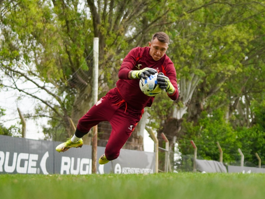 Fernando Muslera sacó pecho en la adversidad: ”Nunca den por muerto a Estudiantes” 