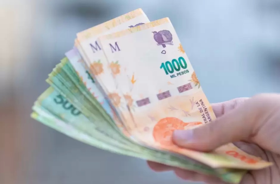 EL INDEC informó que el salario formal quedó por debajo de la línea de pobreza