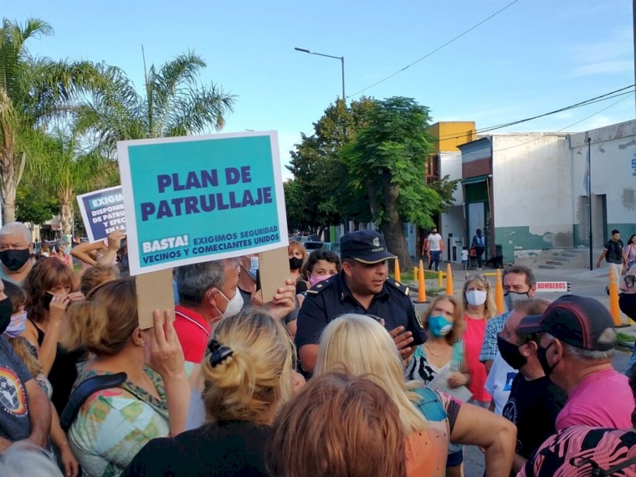 Preocupados por la inseguridad, vecinos de Los Hornos se reunirán con funcionarios provinciales y policiales