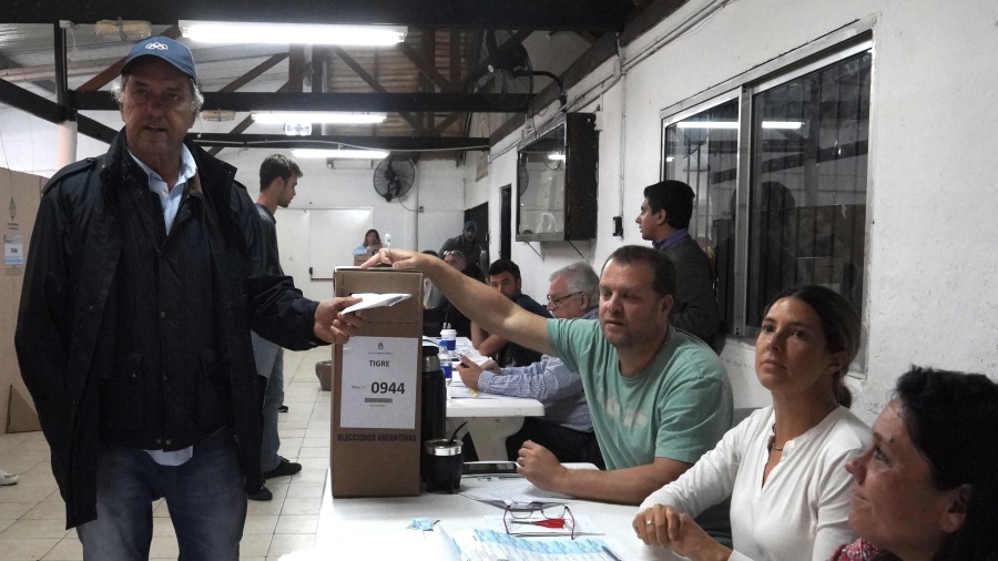 Votó el embajador argentino en Brasil Daniel Scioli: “Se define una nueva etapa de nuestra democracia”