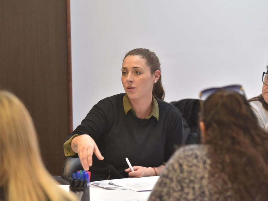 Quintero Chasman se encontró con padres y docentes para debatir un proyecto acerca de la educación en inteligencia emocional