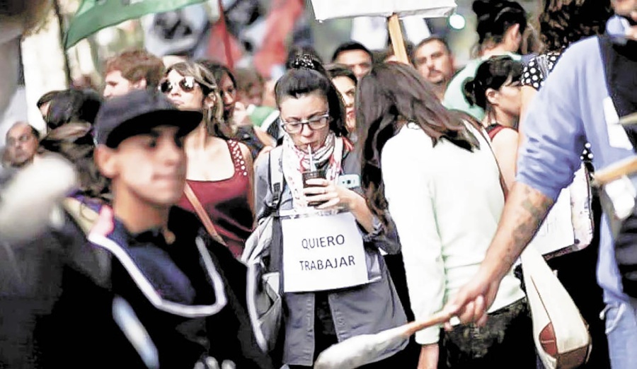 Vino a vivir a La Plata y compartió su frustración por no conseguir trabajo: “Estoy desde que arrancó el año”