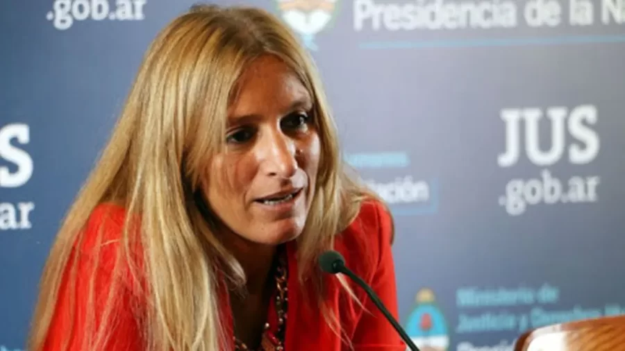 “En octubre podés darnos fuerza para frenar el ajuste”: Florencia Carignano cuestionó a Milei y pidió frenar sus políticas