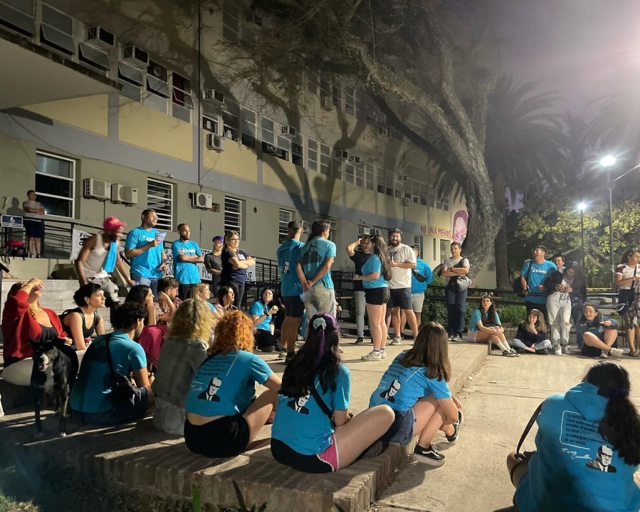 En un final electrizante, el peronismo retuvo el centro de Medicina de la UNLP aprovechando la fractura opositora