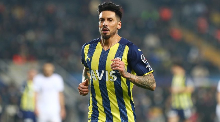 José Sosa está en Argentina: ¿Será esta vez refuerzo del Pincha?