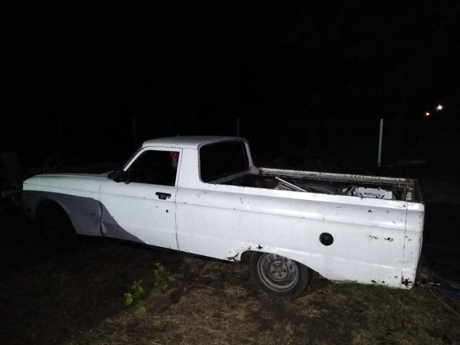 Intentaron robar con su camioneta un tractor de un club de fútbol infantil en Gorina