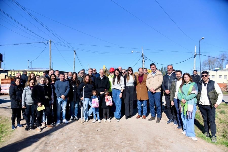 Alak dio inicio a una obra hidráulica clave para la zona de Parque Sicardi - Villa Garibaldi