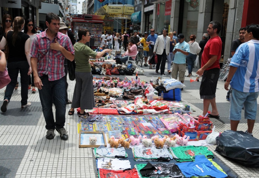 Refuerzo de 94 mil pesos a trabajadores informales: vence el plazo de inscripción y en noviembre se abonará la segunda cuota