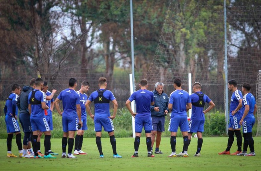El plantel de Gimnasia descansa luego de ser goleado ante River
