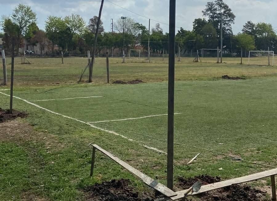 Encontraron a un chico muerto en las cercanías de un club de fútbol de La Plata