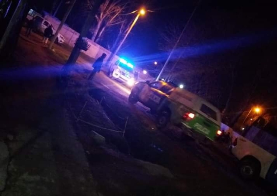 Murieron tres personas durante un tiroteo narco en Florencio Varela: hubo 50 disparos y un nene de 12 años está herido