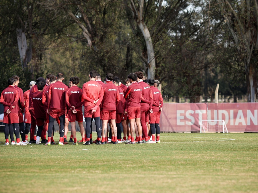 Estudiantes arranca una semana decisiva: ¿Quiénes son los futbolistas que deberán resolver su futuro?