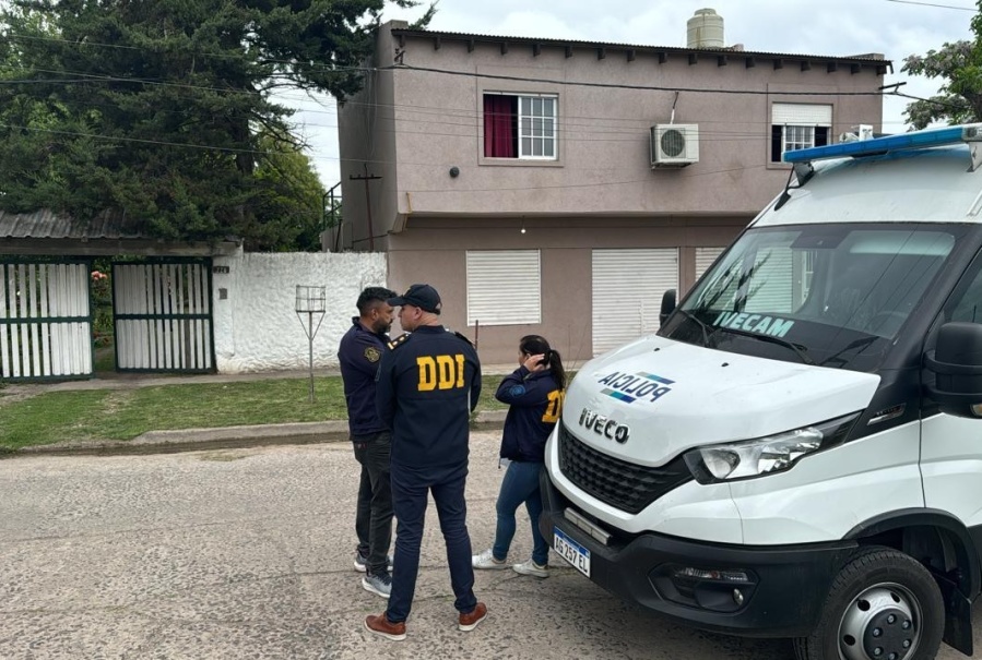 Los 2 millones de pesos hallados en la casa del jubilado muerto en La Granja generan dudas sobre el móvil
