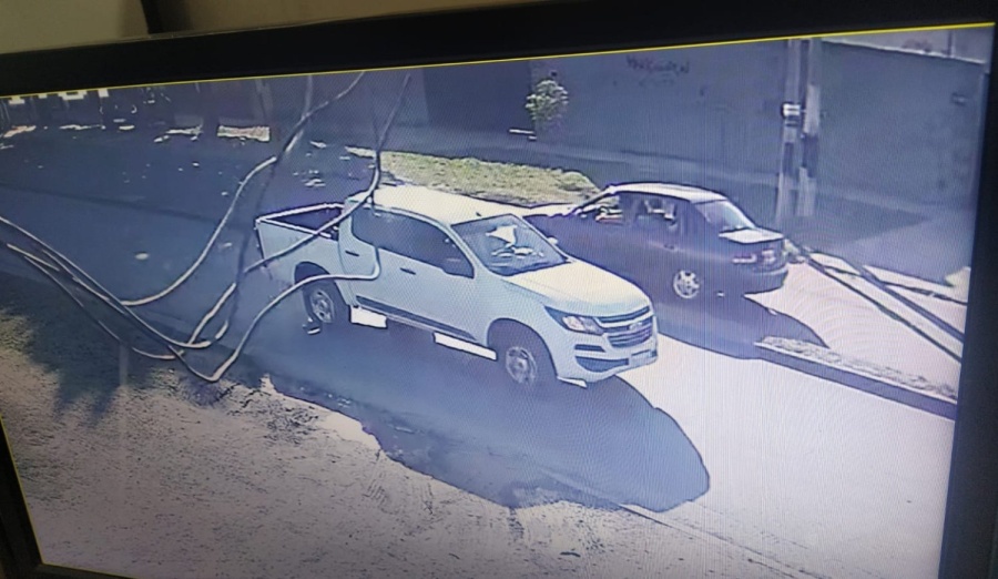 Los Hornos en alerta por la presencia de una camioneta blanca: ”Se quiso llevar a una chica”