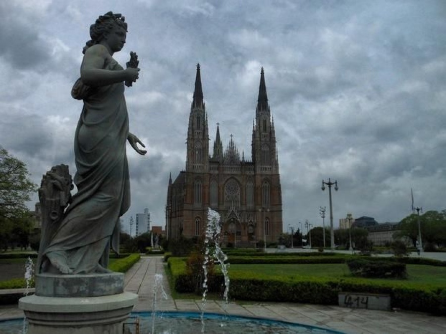 Cómo estará el clima en La Plata y la región durante este sábado y el Día de la Madre