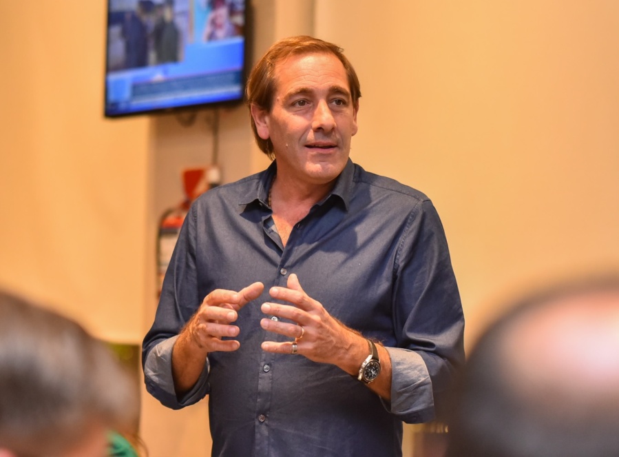 Garro confirmó la mudanza de la Zona Roja en avenida 122, y destacó la importancia de brindar seguridad a las trabajadoras