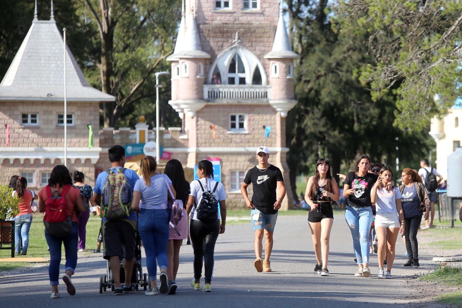 Fiesta del Tomate, cultura y baile: todas las actividades para disfrutar el finde en La Plata