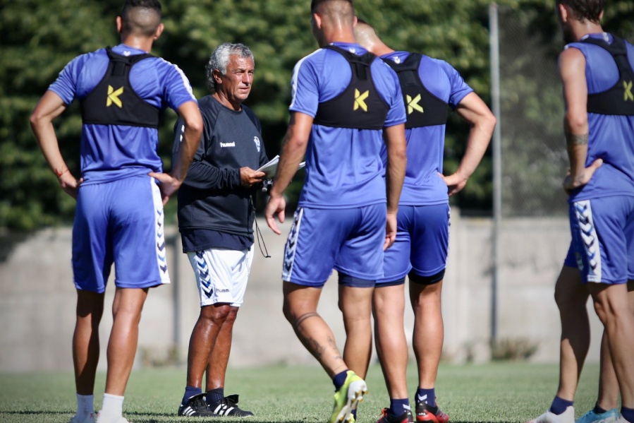 Gorosito analiza meter mano en el equipo