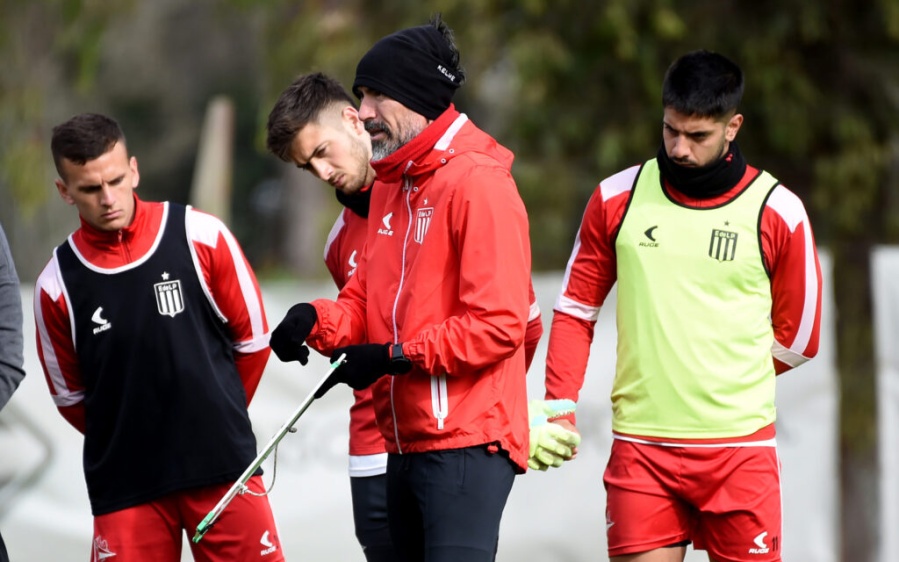 Estudiantes deja el clásico atrás y ya piensa en Godoy Cruz: ¿cómo inicia la semana Pincha? 