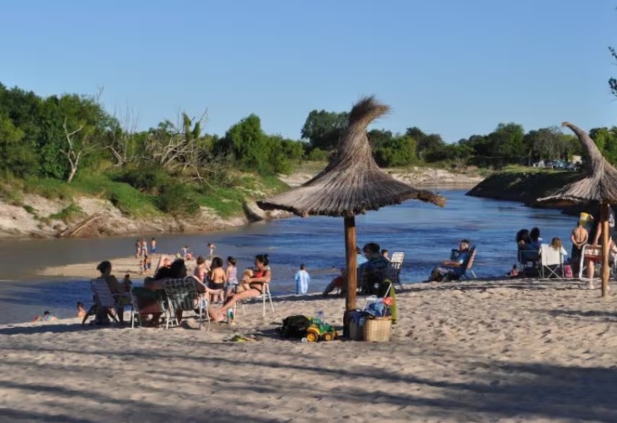 Un papá se tiró al agua para salvar a su hijo y murió ahogado