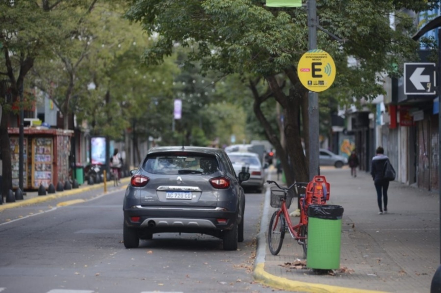 A partir del martes, City Bell también tendrá estacionamiento medido