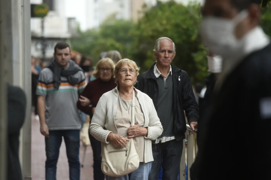 Anses anunció un aumento del 1,88% en las jubilaciones para octubre