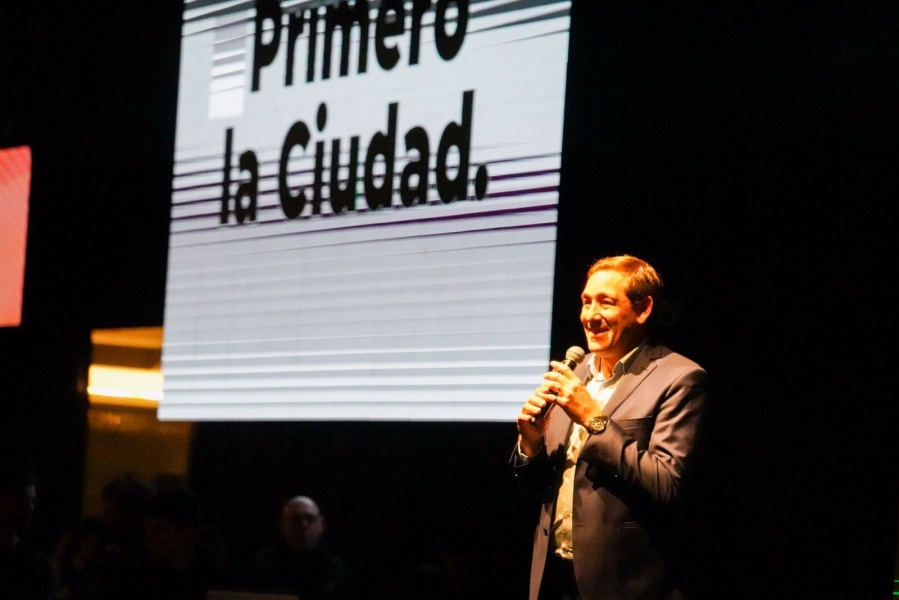 Garro ante empresarios: ”Hoy no hay trabas ni cosas raras para quien quiera invertir en La Plata”