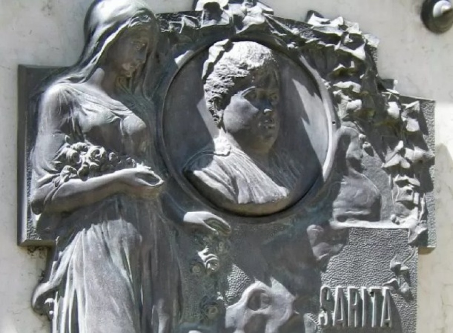 La terrible historia de Sara, la hija de un dirigente radical que fue enterrada viva en el cementerio de La Plata