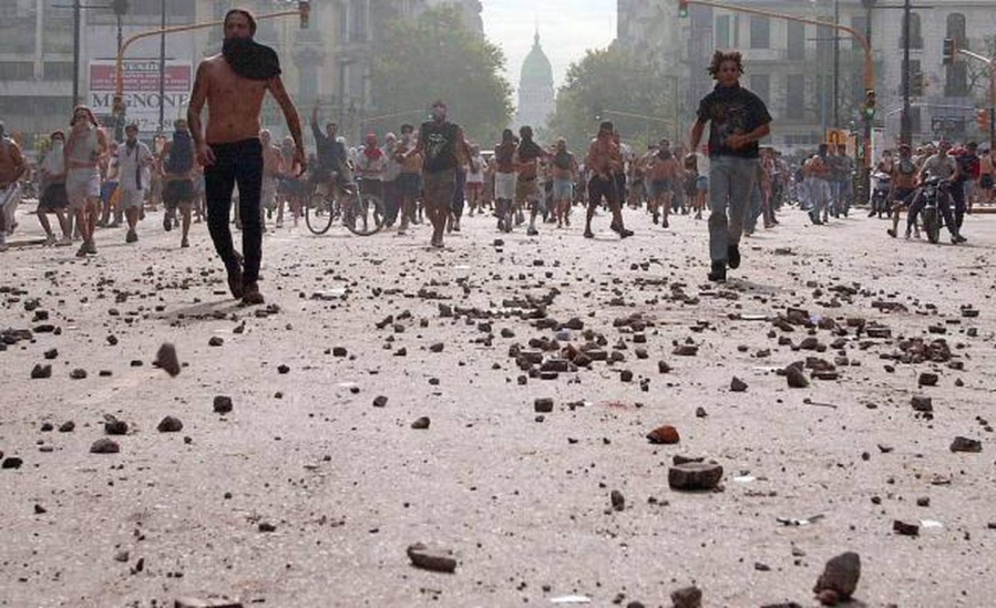 Cristina Kirchner publicó una carta titulada ”De penas y olvidos”