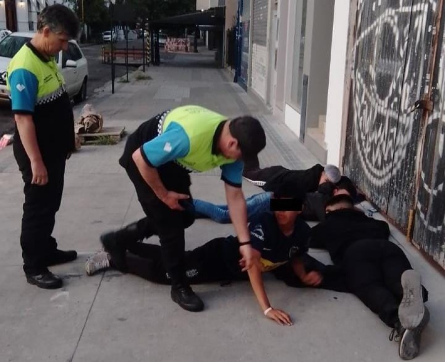 Detuvieron a una banda de delincuentes menores de edad en un control de tránsito en La Plata