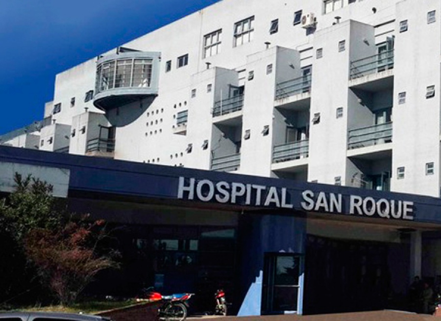 Motociclista de City Bell terminó hospitalizado luego de chocar contra un auto